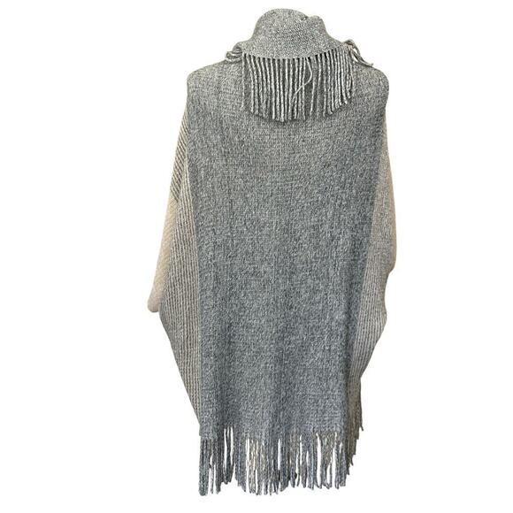 Do Everything in Love sweater/shawl, tan/gray, one size, bohemian, layering - Picture 3 of 4